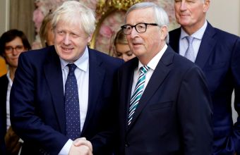  «Λευκός καπνός»  για το Brexit - Τζόνσον: Σπουδαία νέα συμφωνία - Γιούνκερ: Ζήτημα βούλησης