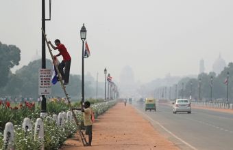 Ν. Δελχί: 40.000 μαραθωνοδρόμοι στην πόλη με την πιο μολυσμένη ατμόσφαιρα στον κόσμο (pics)