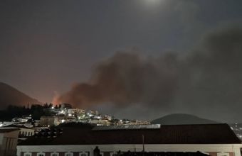 Σάμος: Πυρκαγιά στο Κέντρο Υποδοχής και Ταυτοποίησης. Συγκρούσεις Αφγανών με Σύρους