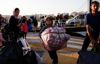 ΔΟΜ: 3.887 πρόσφυγες από τα νησιά στην ενδοχώρα τους τελευταίους δύο μήνες