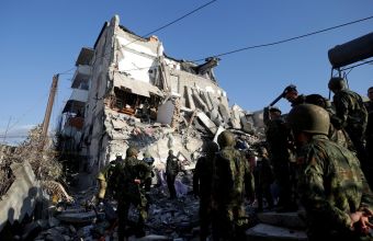 Σεισμός Αλβανία: Αγώνας δρόμου για τους εγκλωβισμένους - Στους 21 οι νεκροί