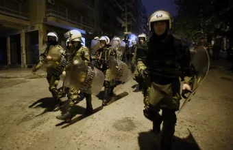 Νέα επιχείρηση της ΕΛΑΣ στα Εξάρχεια με προσαγωγές και συλλήψεις