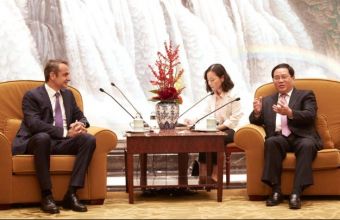 Συνάντηση Μητσοτάκη με τον γενικό γραμματέα Σαγκάης του Κομμουνιστικού Κόμματος της Κίνας