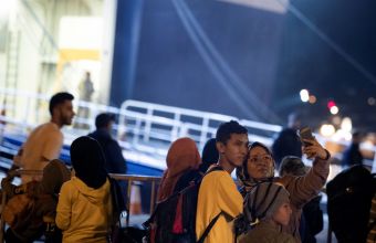 Στον Πειραιά δύο πλοία με 70 μετανάστες και πρόσφυγες από νησιά του ανατολικού Αιγαίου