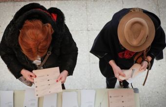 Ισπανία- Εκλογές: Προβάδισμα σε Σοσιαλιστές χωρίς αυτοδυναμία δείχνουν τα exit polls 