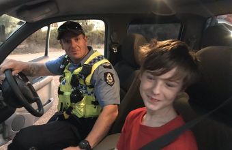 Αυστραλία: 12χρονος οδήγησε το ημιφορτηγό του αδελφού του για να γλιτώσει από τις φλόγες