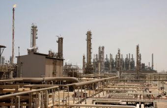 ΟΠΕΚ: Μειώνει την παραγωγή πετρελαίου κατά 500.000 βαρέλια την ημέρα
