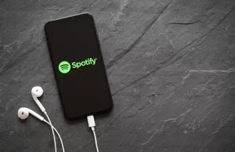 Και το Spotify φεύγει από τη Ρωσία -Μεγαλώνει η λίστα με τα «μπλοκαρίσματα»