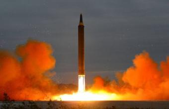 Η Βόρεια Κορέα εκτόξευσε 3 βαλλιστικούς πυραύλους	
