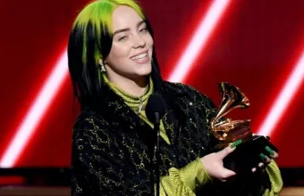 Η Μπίλι Άιλις έγραψε ιστορία στα Grammys - Δείτε πόσα βραβεία έλαβε