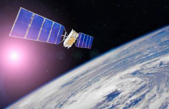 Αμερικανικός δορυφόρος βάρους 4 τόνων κινδυνεύει να εκραγεί