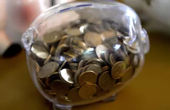 Πώς ο κορονοϊός εκτίναξε τις καταθέσεις στις τράπεζες