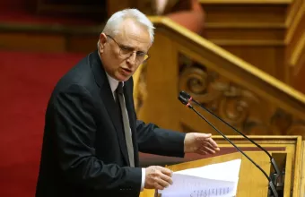 Ραγκούσης: Πολίτης μολύνθηκε από Predator με sms για το εμβόλιο