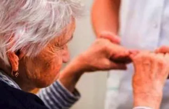 Θεσσαλονίκη: Κλείδωσε την 85χρονη μητέρα της στο μπαλκόνι κι έφυγε