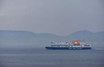 Ύποπτο κρούσμα σε πλοίο - Σε καραντίνα στο λιμάνι της Λήμνου. H μαρτυρία επιβάτη