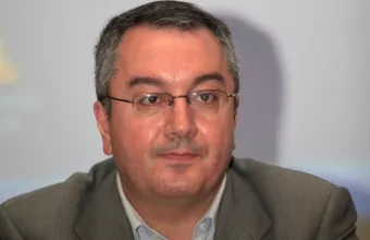 Κορωνοϊός - Μόσιαλος: Τι λέει για τα πρώτα αποτελέσματα των εμβολίων σε Οξφόρδη - Κίνα