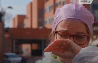 «Βλέπεις πολύ πόνο»: Ιταλίδα νοσοκόμα συγκλονίζει για τα θύματα του κορωνοϊού (vids) 
