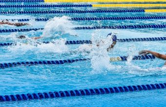 Κορωνοϊός: Αναστέλλονται τα προγράμματα κολύμβησης και οι πανελλήνιοι σχολικοί αγώνες