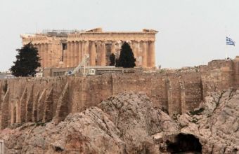 Independent: Πώς η Ελλάδα κατάφερε να ισιώσει καμπύλη του κορωνοϊού - Το τεστ το Πάσχα 