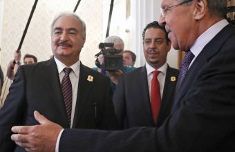 Τι ρόλο παίζει η Ρωσία στη Λιβύη: Υβριδική στρατηγική με μισθοφόρους για τον Χαφτάρ