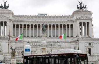Γιατί ξεσηκώθηκαν ιταλικές αρχές και επιστήμονες κατά του «γιατρού του Μπερλουσκόνι»
