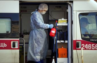 Ρωσία: Υποστηρίζει ότι θα έχει έως το τέλος του χρόνου το εμβόλιο του κορωνοϊού