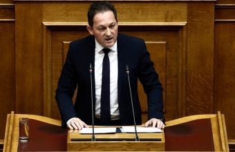 Για «υποκρισία που περισσεύει» κατηγορεί τον ΣΥΡΙΖΑ ο Στ. Πέτσας