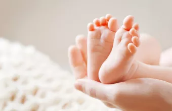 Αρνητικά όλα τα τεστ των νεογνών που γεννήθηκαν στο «Αττικόν» από μητέρες κορωνοϊό