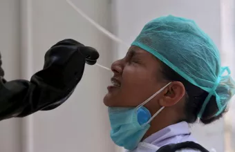 Ημερήσια αύξηση - ρεκόρ των κρουσμάτων κορωνοϊού παγκοσμίως - Πάνω από 212.000