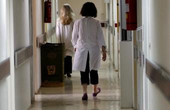 ΟΟΣΑ: H Ελλάδα έχει πολλούς γιατρούς, αλλά λίγους νοσηλευτές- Χαμηλή η θνητότητα 
