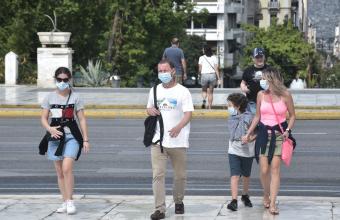 Σε ισχύ τα νέα μέτρα: Μάσκα παντού και απαγόρευση κυκλοφορίας μετά τα μεσάνυχτα- Ποιοι εξαιρούνται