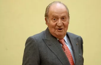 Σκάνδαλολογία χωρίς τέλος για τον Χουάν Κάρλος: Σερβιτόρος ισχυρίζεται ότι είναι γιος του! (pic)