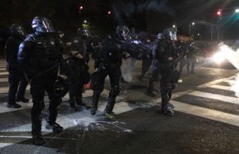Πόρτλαντ: «Πολλαπλές συλλήψεις» τη νύχτα στις διαδηλώσεις κατά του ρατσισμού και της αστυνομικής βίας