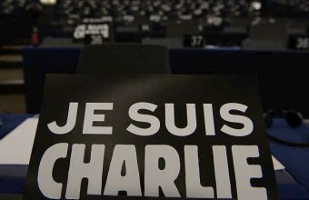 Γαλλία: Το Charlie Hebdo απειλείται και πάλι από την Αλ-Κάιντα και τα γαλλικά ΜΜΕ κινητοποιούνται