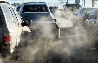 Η Ευρωπαϊκή Επιτροπή θα επιβάλει πρόστιμα στα ρυπογόνα οχήματα