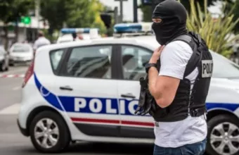 Γαλλία: Νέες συλλήψεις, εκ των οποίων 4 μαθητές, για την δολοφονία του καθηγητή