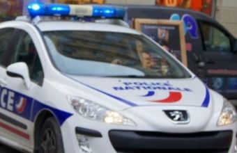 Γαλλία: Αστυνομικοί τέθηκαν σε διαθεσιμότητα μετά την επίθεση εναντίον παραγωγού