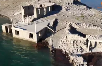 Η αρχαία Καλλίπολις, το ανατολικότερο μέρος της αιτωλικής φυλής των Οφιονέων κατά τον Θουκυδίδη, όπου το 1915 μετονομάστηκε από Βελούχοβο σε Κάλλιο, πλησιάζει στην οριστική του πλέον εξαφάνιση από τον χάρτη της Ελλάδας