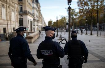 Σοκ στη Γαλλία: Ήθελε να σκοτώσει τον Μακρόν ο δράστης που μαχαίρωσε ιερέα στη Νίκαια 