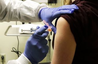 Βρετανία-Κορωνοϊός: Συμφωνία με τη Moderna για αγορά άλλων 2 εκατ. δόσεων του εμβολίου 