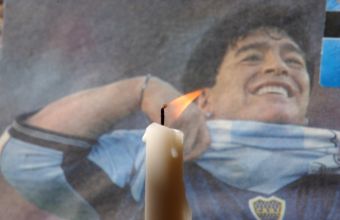 "Μας έφτασες στην κορυφή του κόσμου": Τριήμερο πένθος στην Αργεντινή για τον Μαραντόνα 