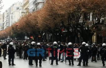 Συγκεντρώσεις για Πολυτεχνείο- Θεσσαλονίκη: Εκρηκτική η κατάσταση στο κέντρο (video)