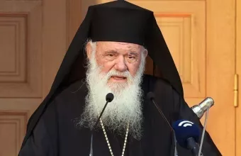 Χριστουγεννιάτικο μήνυμα Ιερώνυμου:  Ο χριστιανός είναι άνθρωπος της ελπίδας