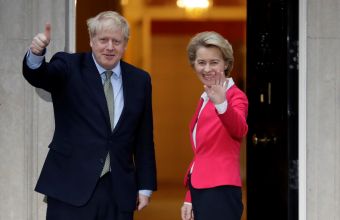 Brexit: Στις Βρυξέλλες μεταβαίνει ο Τζόνσον - Θα συναντηθεί με την πρόεδρο της Κομισιόν