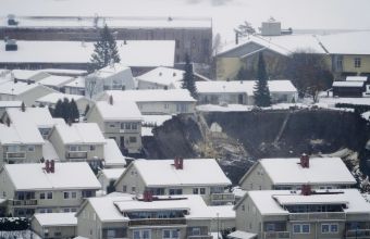 Νορβηγία: Διασώστες ανέσυραν 1 πτώμα, δύο ημέρες μετά την κατολίσθηση 