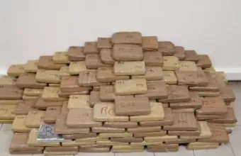 «Μπλόκο» σε πάνω από 300 κιλά κοκαΐνης - Χειροπέδες σε ηγετικά μέλη κυκλώματος ναρκωτικών