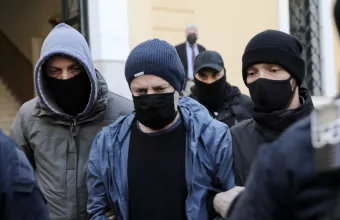 Στην ανακρίτρια ο Λιγνάδης συνοδεία ισχυρών αστυνομικών δυνάμεων 