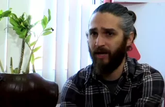 Καταγγελία Κύπριου ηθοποιού: Ο μεσολαβητής με έστειλε στο δωμάτιο του Λιγνάδη (vid)