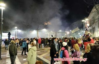 Πάνω από 1000 άτομα στην πλατεία Ξάνθης «ζουν το χαμένο Καρναβάλι» (pic+vid)
