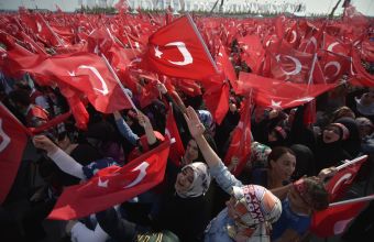 Τουρκία: Τι σημαίνει το «όχι» Ερντογάν στην Σύμβαση Κωνσταντινούπολης- Πώς επηρεάζει τις γυναίκες